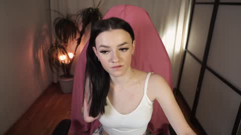 Snapshot of elizzza_ chatting on February 6, 3:31 pm elizzza_ online show from February 6, 3:31 pm