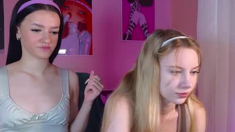 Snapshot of elizzza_ chatting on March 7, 5:07 am elizzza_ online show from March 7, 5:07 am