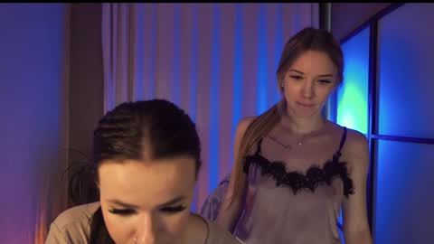 Snapshot of elizzza_ chatting on February 8, 7:26 am elizzza_ online show from February 8, 7:26 am