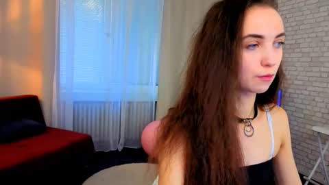 ellaasteele online show from September 18, 1:48 pm