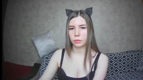Snapshot of ellanuar chatting on February 12, 7:23 am EllaNuar online show from February 12, 7:23 am