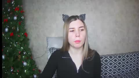 Snapshot of ellanuar chatting on January 24, 4:16 am EllaNuar online show from January 24, 4:16 am