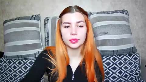 Snapshot of ellanuar chatting on September 15, 4:47 am EllaNuar online show from September 15, 4:47 am