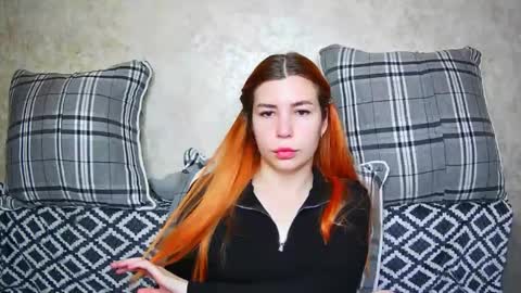 Snapshot of ellanuar chatting on September 16, 5:54 am EllaNuar online show from September 16, 5:54 am