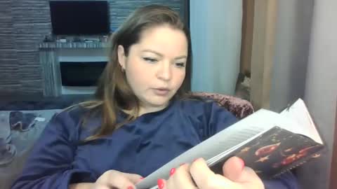 EliMoL online show from December 1, 8:55 pm