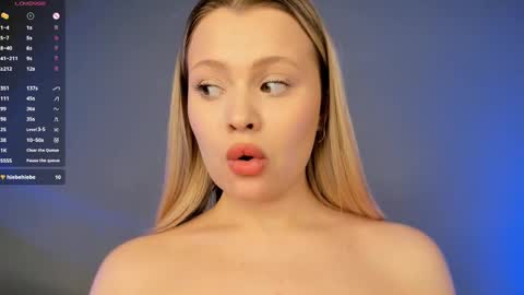 Snapshot of elly_ary chatting on February 8, 6:22 pm elly_ary online show from February 8, 6:22 pm