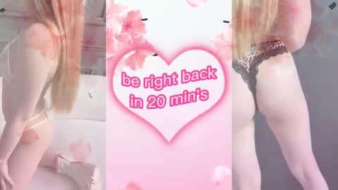 Snapshot of elly_ary chatting on February 17, 9:10 pm elly_ary online show from February 17, 9:10 pm