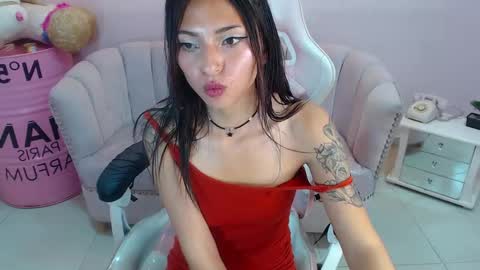 Elody  online show from February 21, 6:40 am