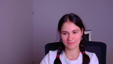 Snapshot of elsa_mur chatting on January 9, 10:31 pm Elsa online show from January 9, 10:31 pm