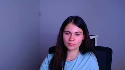 Snapshot of elsa_mur chatting on January 2, 10:55 pm Elsa online show from January 2, 10:55 pm