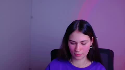 Snapshot of elsa_mur chatting on January 24, 8:22 pm Elsa online show from January 24, 8:22 pm