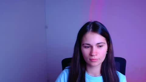 Snapshot of elsa_mur chatting on February 4, 10:34 pm Elsa online show from February 4, 10:34 pm