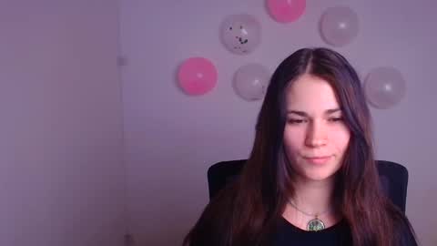 Snapshot of elsa_mur chatting on February 18, 8:03 pm Elsa online show from February 18, 8:03 pm