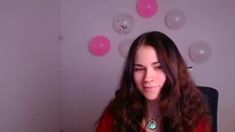 Snapshot of elsa_mur chatting on February 17, 7:55 pm Elsa online show from February 17, 7:55 pm