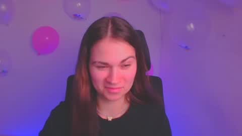 Snapshot of elsa_mur chatting on February 13, 11:26 pm Elsa online show from February 13, 11:26 pm