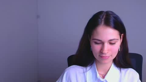 Snapshot of elsa_mur chatting on January 4, 7:23 pm Elsa online show from January 4, 7:23 pm
