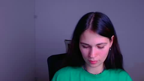 Snapshot of elsa_mur chatting on December 25, 10:37 pm Elsa online show from December 25, 10:37 pm