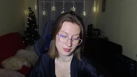 elsaangel online show from December 15, 10:37 pm