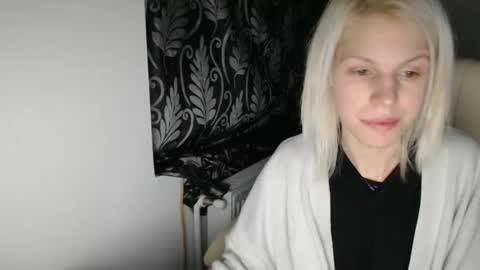Snapshot of elssa_rush chatting on February 26, 4:19 am elssa_rush online show from February 26, 4:19 am