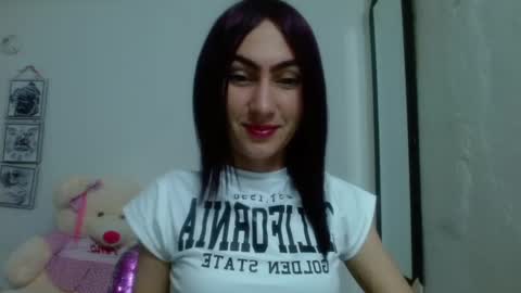 Snapshot of ember57607 chatting on February 6, 9:28 pm ember57607 online show from February 6, 9:28 pm