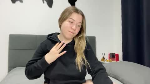 alice online show from February 3, 3:06 pm