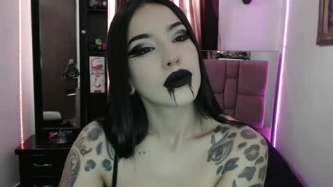 Emerald Black online show from February 8, 3:42 pm