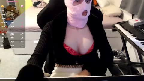 Emely online show from January 16, 10:42 am