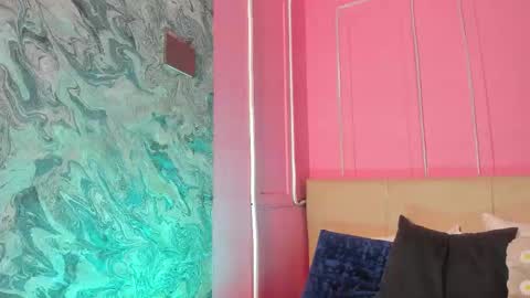 Snapshot of emelyy_carter chatting on September 18, 11:47 am Emy online show from September 18, 11:47 am