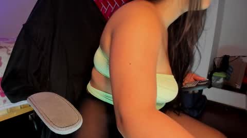 Snapshot of emiily15_ chatting on September 10, 6:20 pm Emi online show from September 10, 6:20 pm