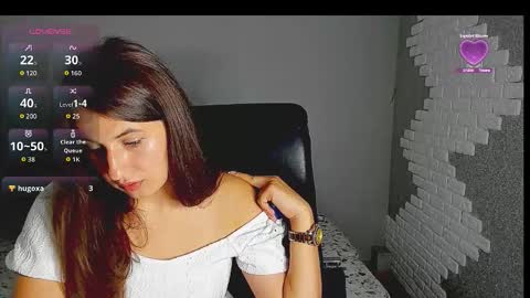 emili77777 online show from September 16, 7:33 am