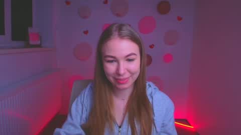 Emilia online show from March 4, 6:04 am