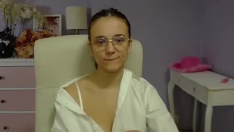 Snapshot of emilly_lust99 chatting on January 20, 7:36 am Emilly online show from January 20, 7:36 am