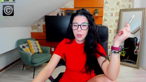 Snapshot of emillytaylor chatting on February 6, 4:42 am EmillyTaylor online show from February 6, 4:42 am