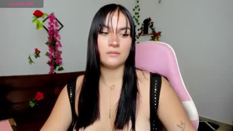 Emily  online show from February 19, 3:27 pm