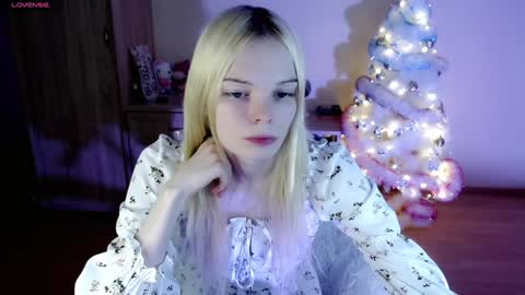 Lia online show from January 4, 9:09 pm