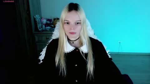 Lia online show from February 10, 11:23 pm
