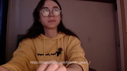 Snapshot of emily_pearl_ chatting on February 4, 8:59 pm emily_pearl_ online show from February 4, 8:59 pm