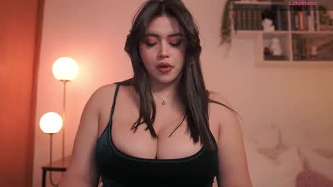IG thickemmsss online show from March 6, 6:05 pm