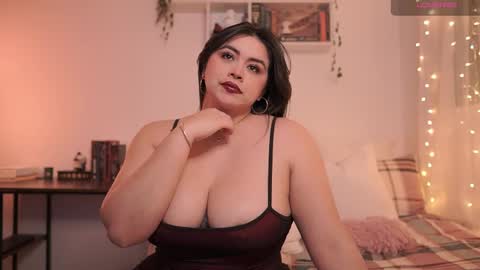 IG thickemmsss online show from February 27, 9:04 pm