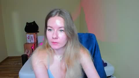 Emily online show from February 11, 9:09 am