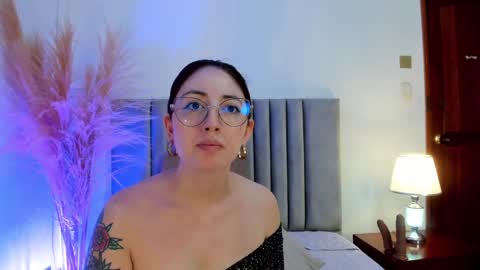 Emilyy Watson online show from January 31, 11:46 am
