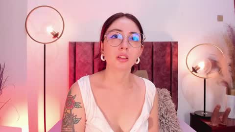 Emilyy Watson online show from January 29, 11:41 am