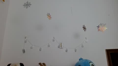 emilyzans07 online show from February 9, 4:50 pm