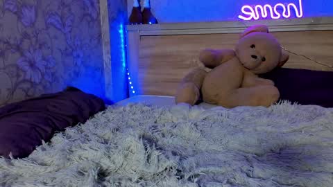 Emma online show from December 29, 5:21 am