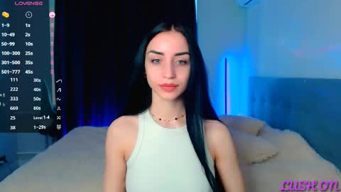 Snapshot of emma_jordan chatting on March 11, 9:02 am Emma online show from March 11, 9:02 am