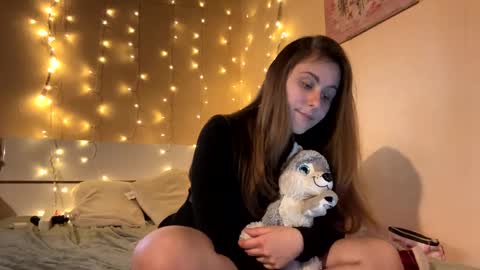 emma_just online show from March 2, 5:25 pm