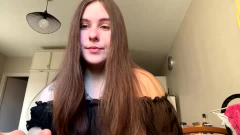 emma_just online show from February 6, 8:07 am