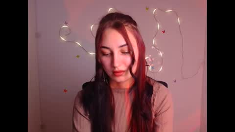 Snapshot of emma_loon chatting on March 8, 6:37 pm Emma online show from March 8, 6:37 pm