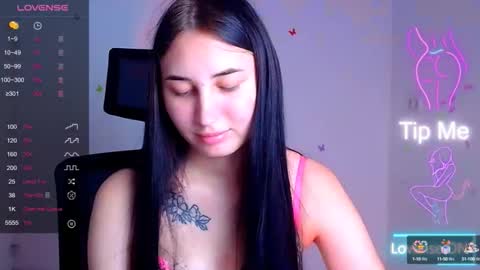 Snapshot of emma_loon chatting on September 13, 6:38 am Emma online show from September 13, 6:38 am