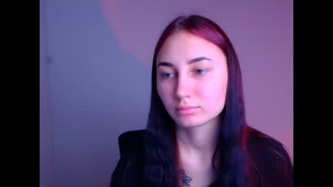Snapshot of emma_loon chatting on February 12, 9:10 am Emma online show from February 12, 9:10 am